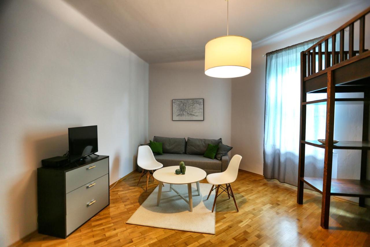 Next To The Main Square Apartment Krakow Exterior photo